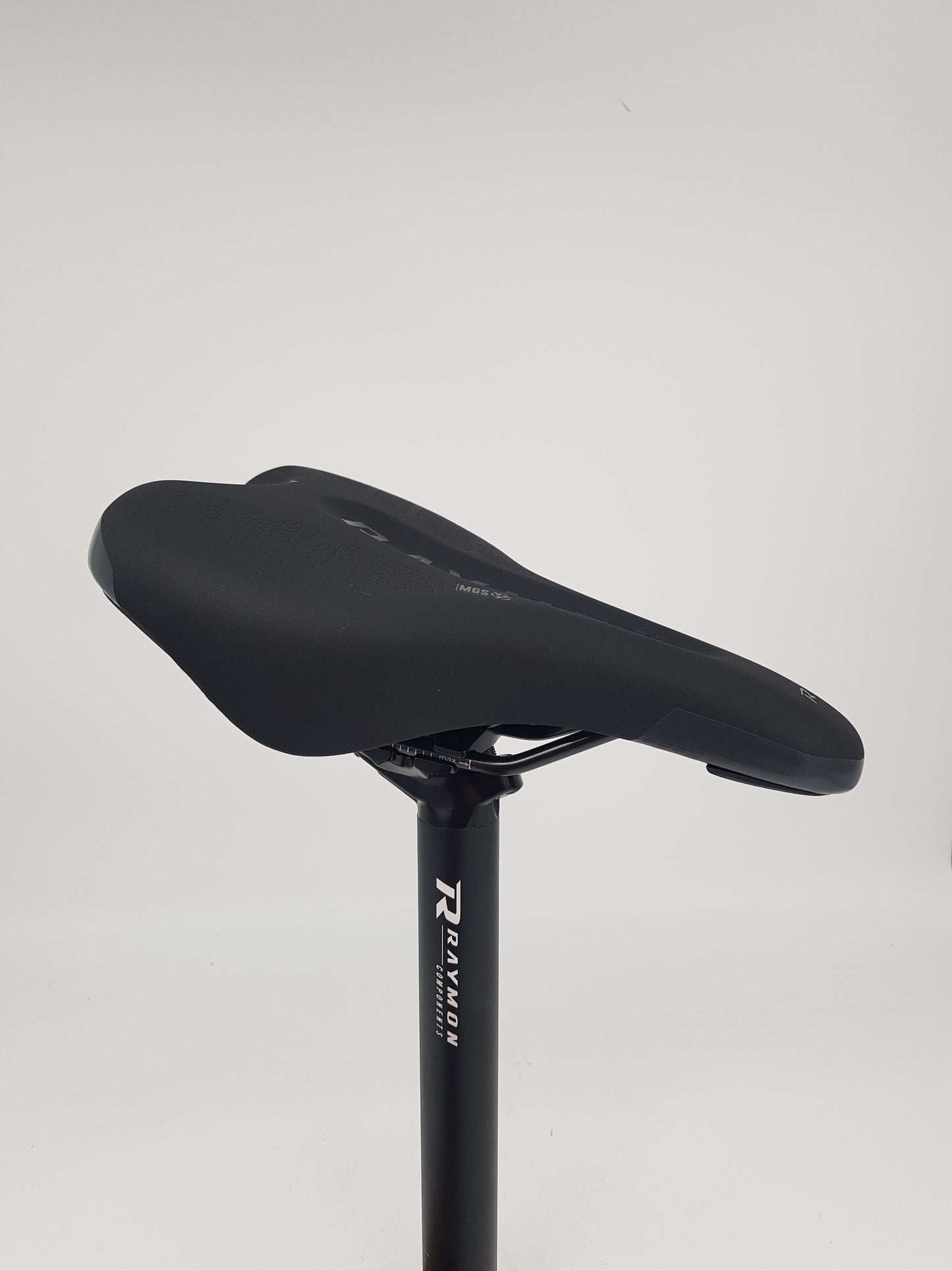 Sattelstütze Sattel DDK Pro Active Raymon