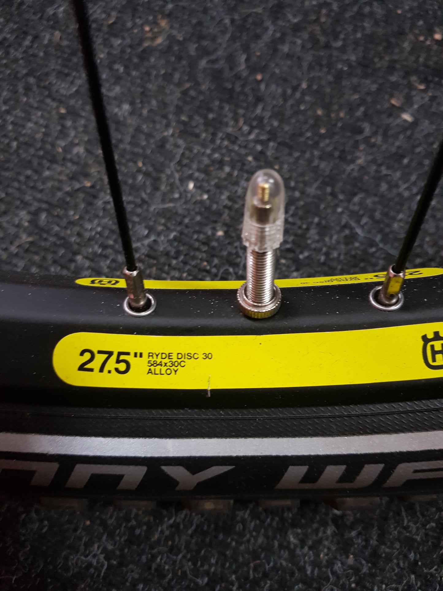 Radsatz 27.5 Zoll Husqvarna 11 Gang Freilauf Ebike