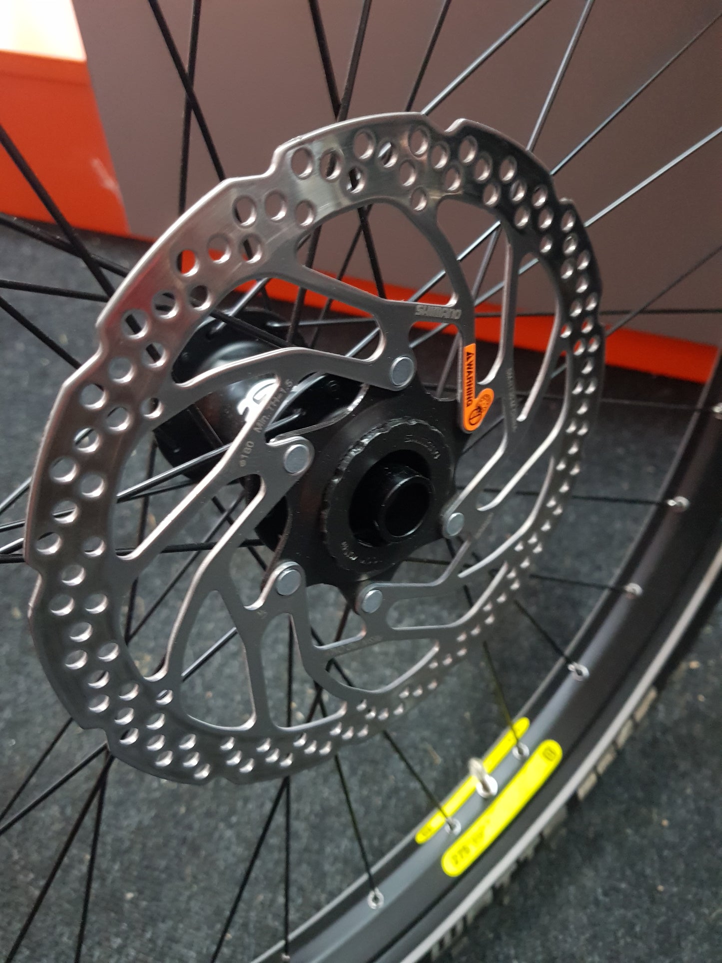 Radsatz 27.5 Zoll Husqvarna 11 Gang Freilauf Ebike