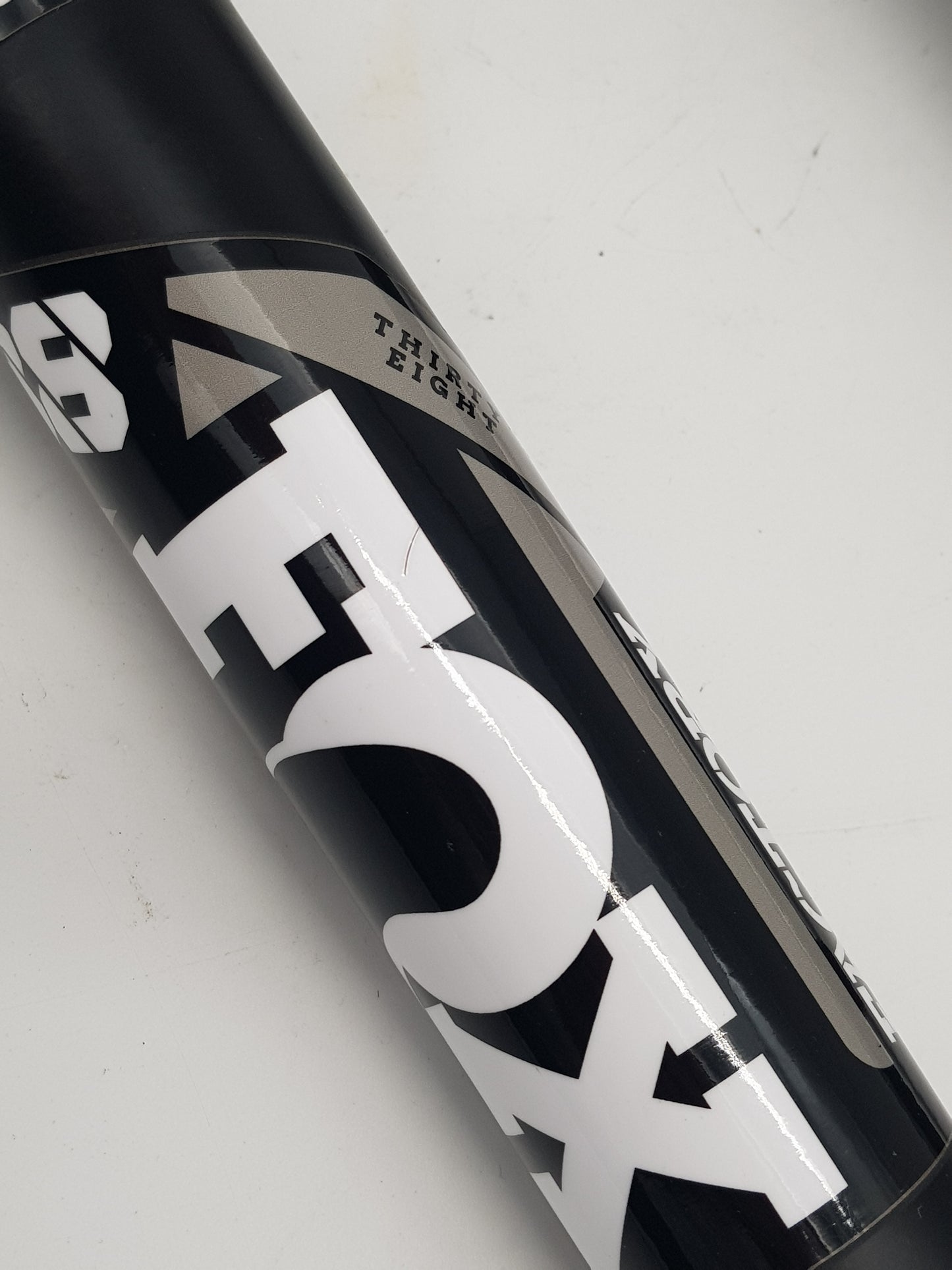 FOX 38 Air 29 / 27.5" Grip 2 Float Ebike Federgabel 140 mm, 110x15 Schwarz Gold