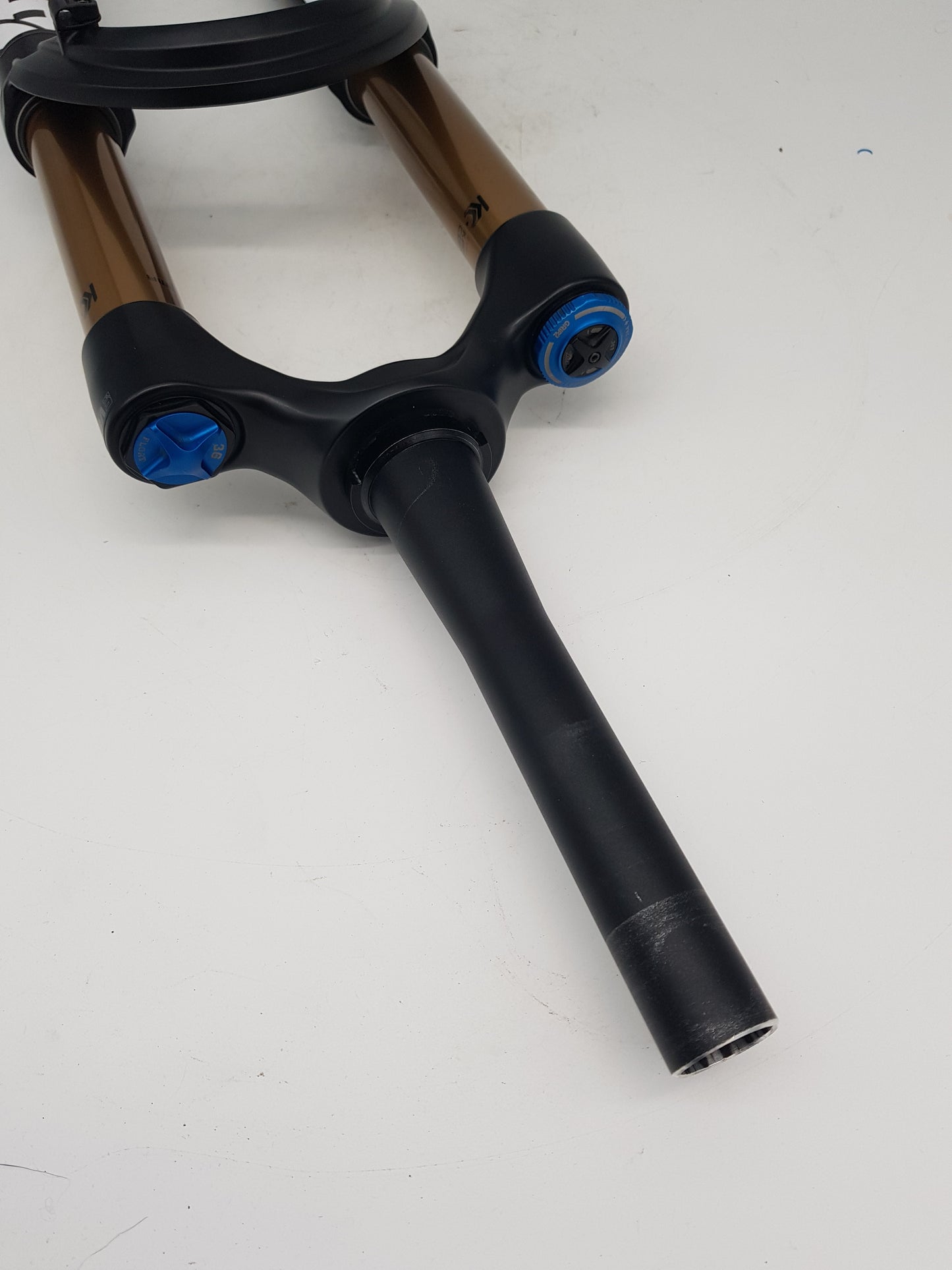 FOX 38 Air 29 / 27.5" Grip 2 Float Ebike Federgabel 140 mm, 110x15 Schwarz Gold