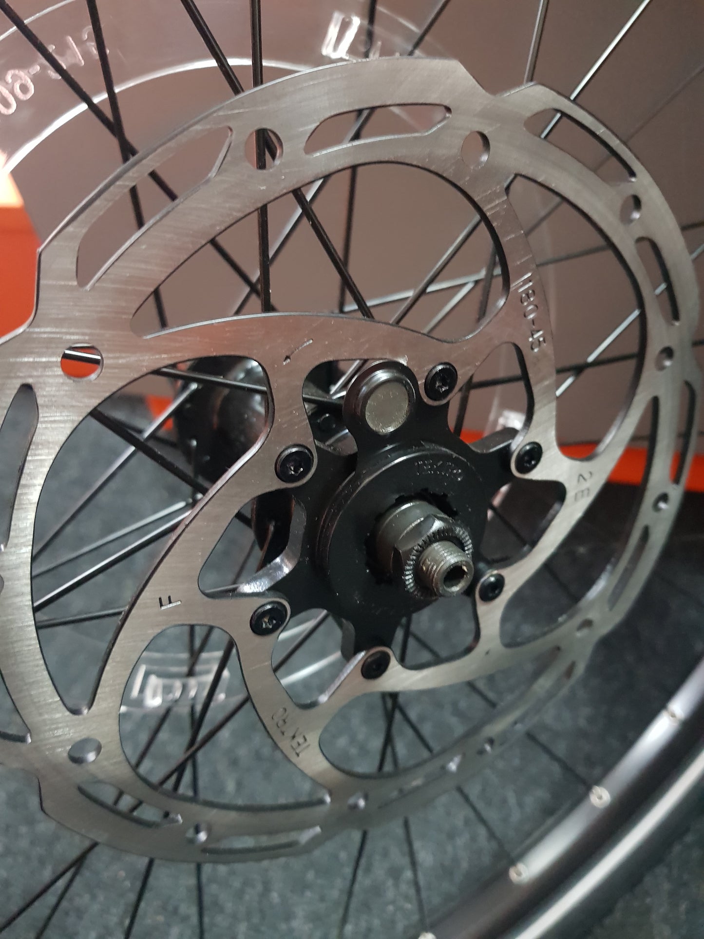 Radsatz 27.5 Zoll Shimano Husqvarna 11 Gang Freilauf Ebike MTB