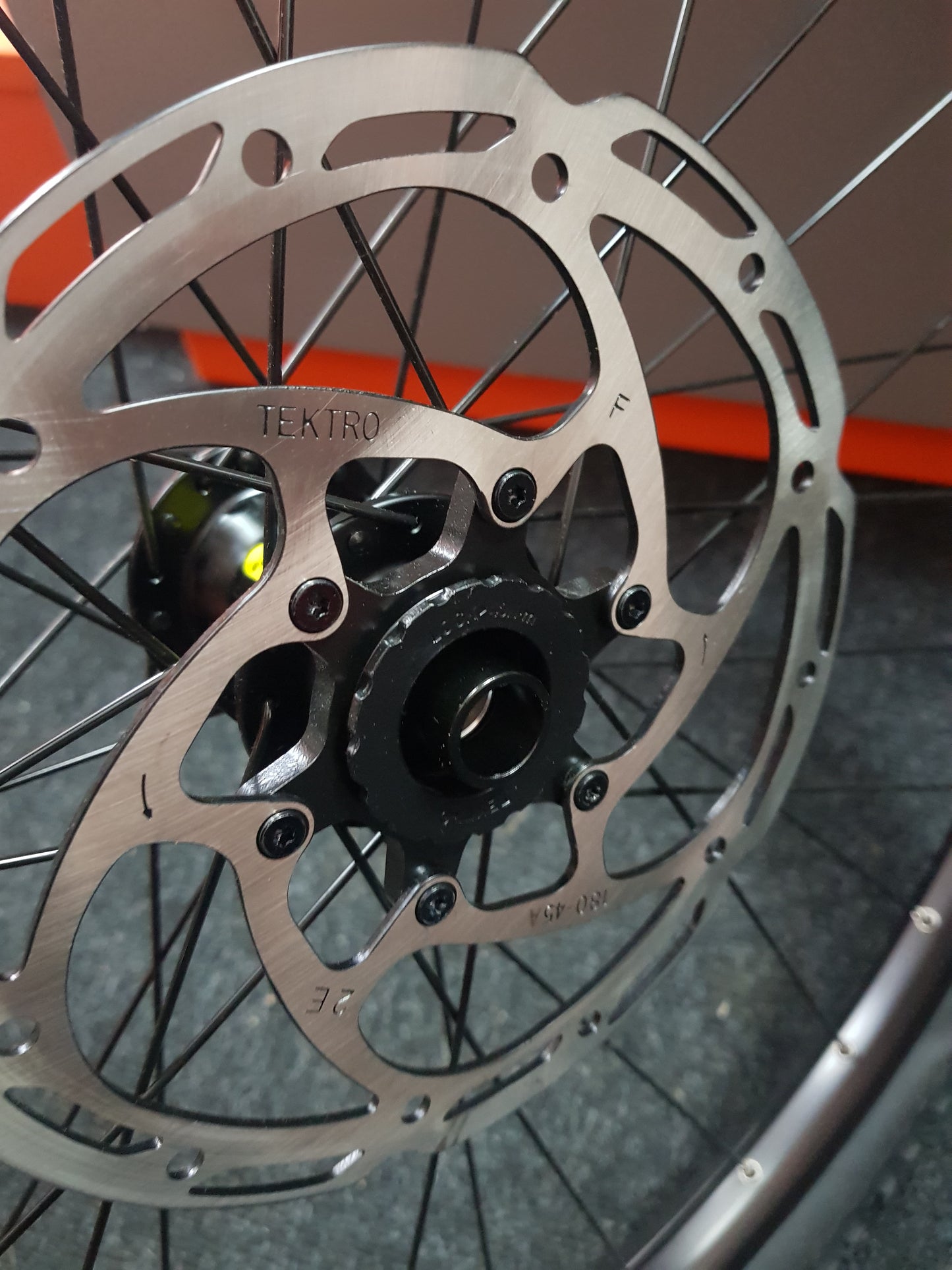 Radsatz 27.5 Zoll Shimano Husqvarna 11 Gang Freilauf Ebike MTB