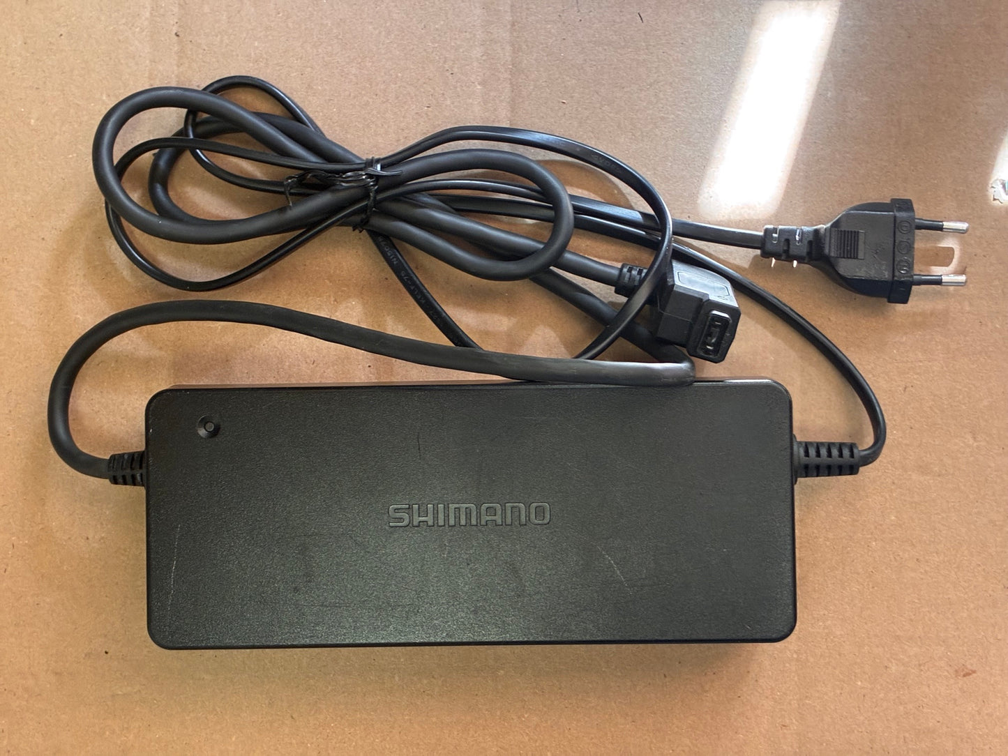 Ladegerät Battery Charger Shimano Steps EC-E6000; 1435 int.