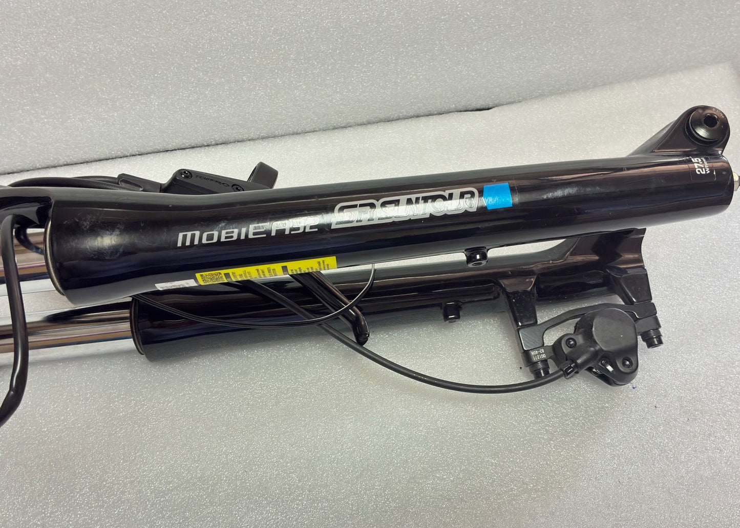 SR Suntour Mobie A32 Federgabel  27.5"; mit Lampe und Bremse; 055 int.